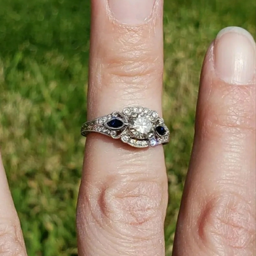 Gerald & Co Platinum Amavida Real Diamond Ring sz5